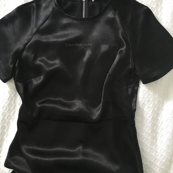 Stretch  Satin Mmidi Dress - Picture 5 of 7